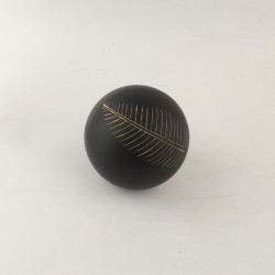 BOLA MADEIRA GRD PRETO 11CM...